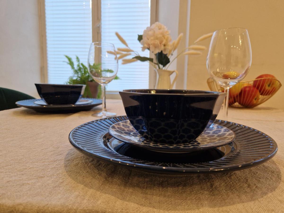Lovely Apartment In Tallinn Old Town Bagian luar foto