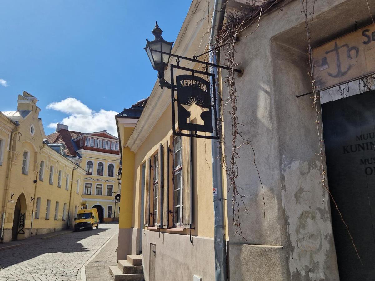 Lovely Apartment In Tallinn Old Town Bagian luar foto
